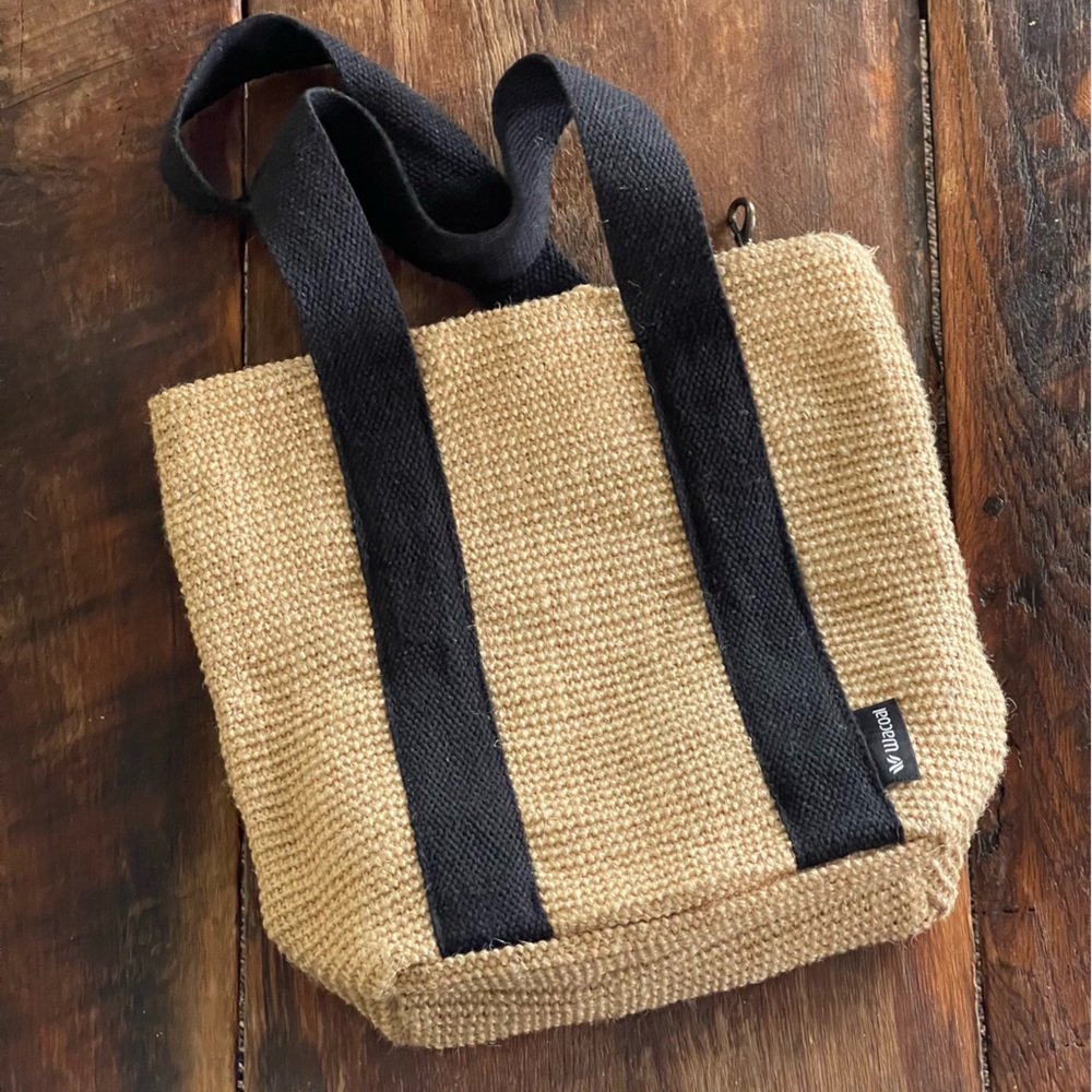 Wacoal Tan Woven Jute Cotton Tote Bag & Detachable Wristlet Double Black Straps - Picture 3 of 14